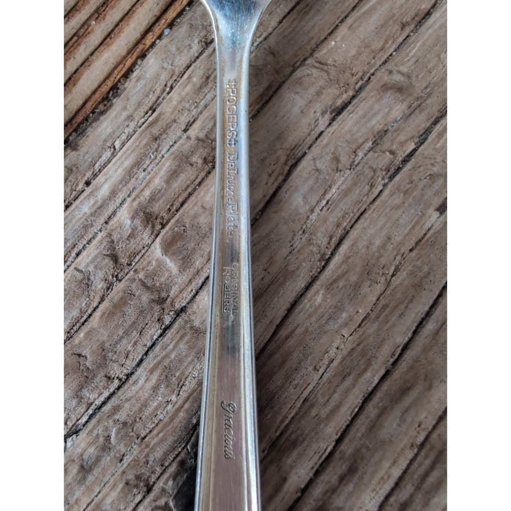 Rogers International Deluxe Silverplate Gracious 1 Butter Knife 1 Soup Spoon - Picture 9 of 13
